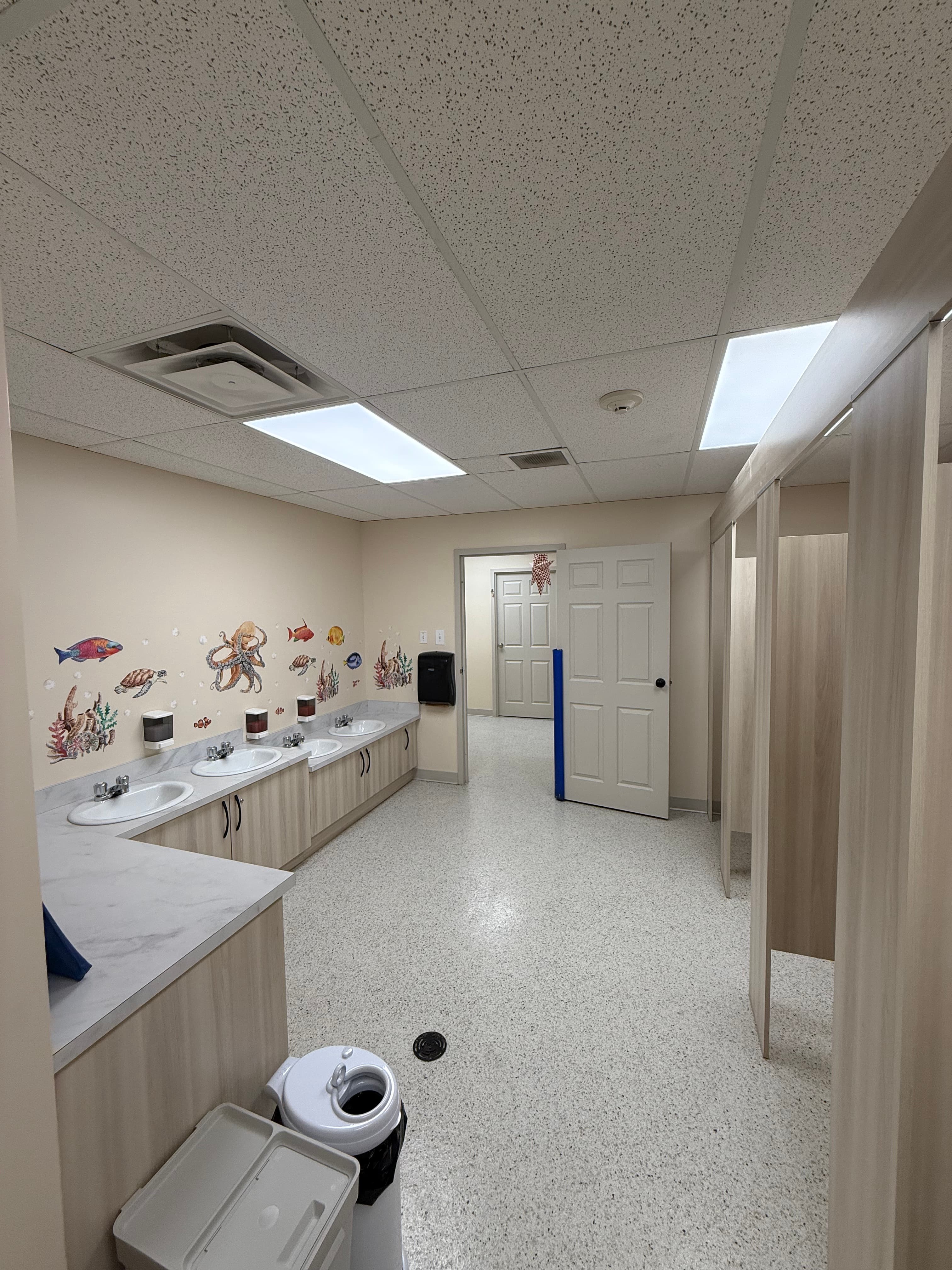 Installations - Image 19