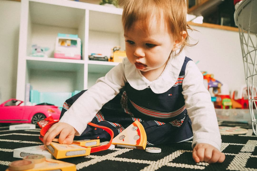 Enfants jouant à la garderie Aimée